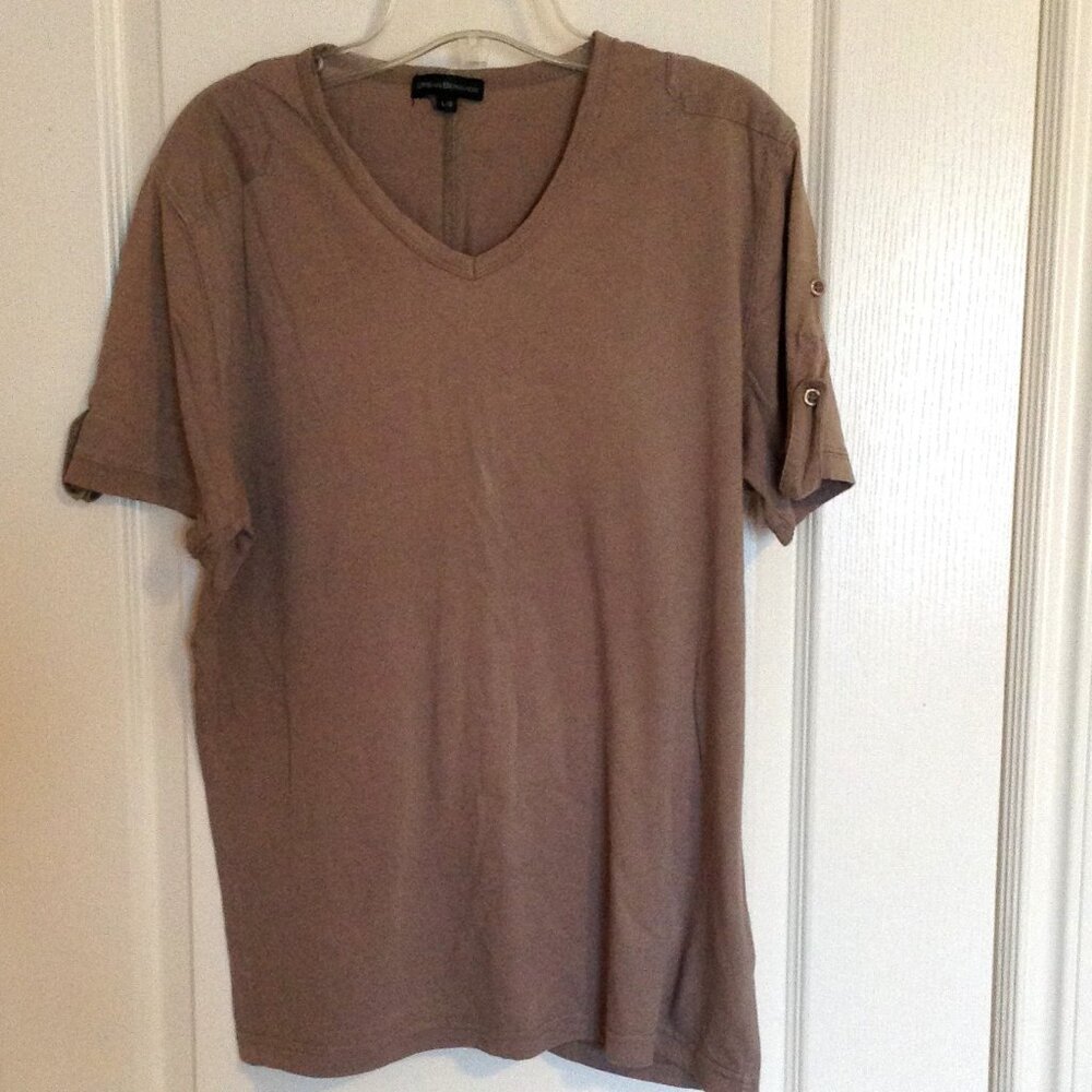 Urban Behavior Men's Size L Short Sleeve V-Neck T-Shirt Brown Causal